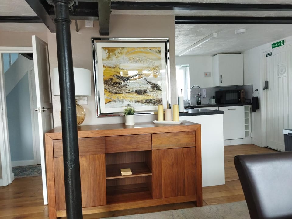 Cosy Cottage in Harvington House in Wychavon District
