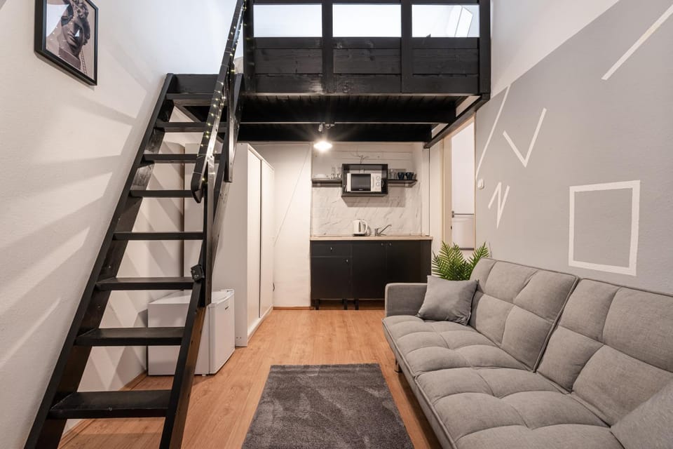 Living room, Photo of the whole room, Seating area
