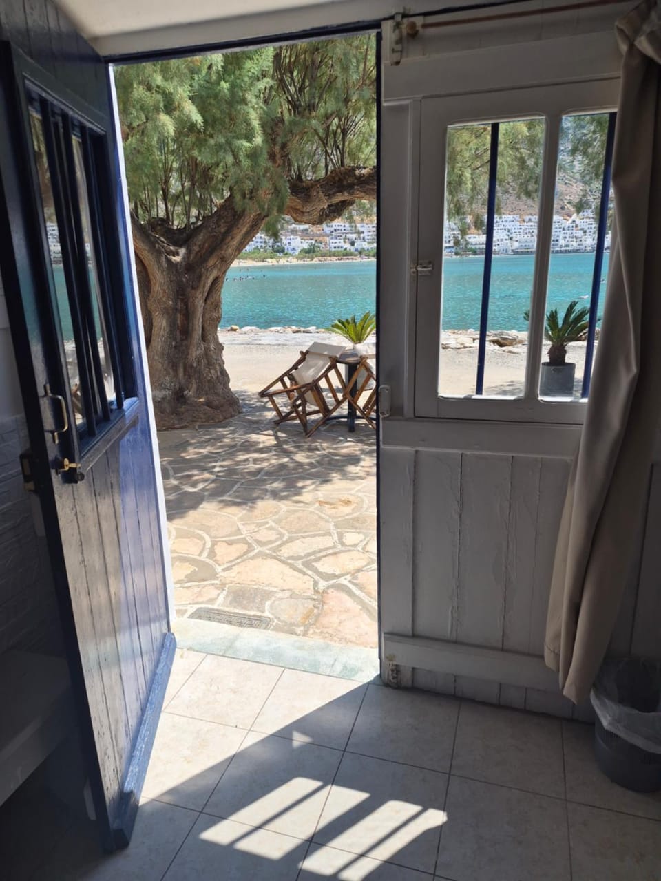 Armiriki Seaside Hotel in Milos