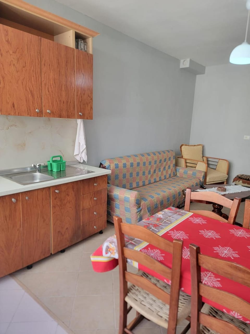 Seating area, Dining area