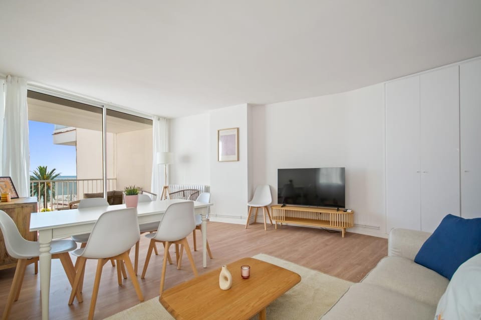 TV and multimedia, Dining area
