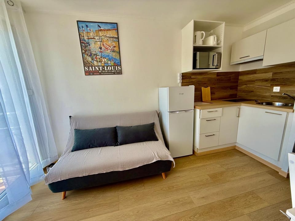 Kitchen or kitchenette, stove