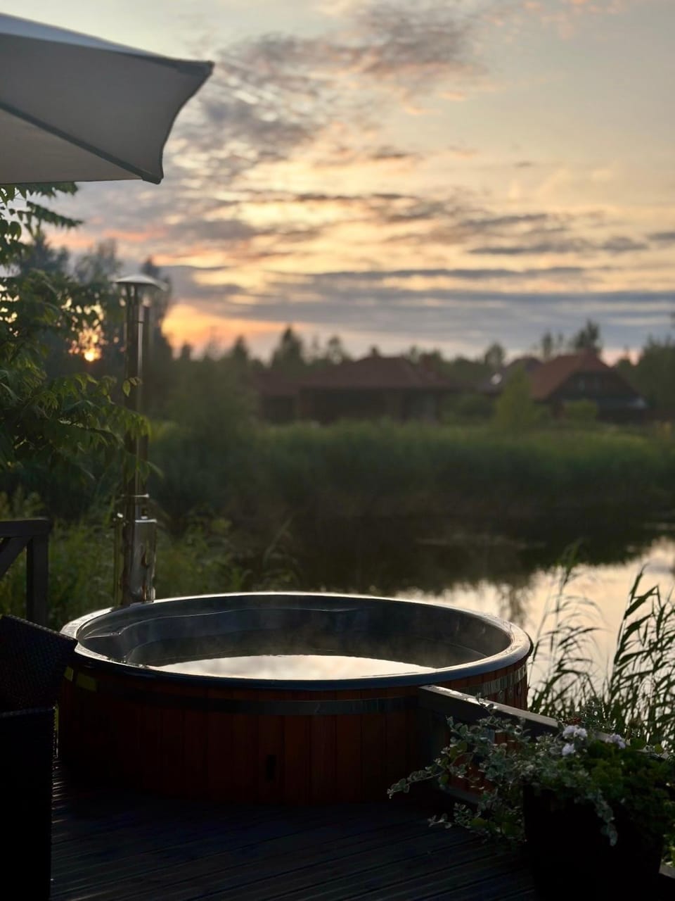 Property building, Seating area, Evening entertainment