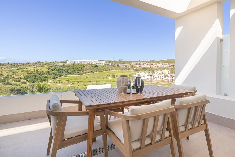 Patio, Day, Natural landscape, Solarium, View (from property/room), Balcony/Terrace, Balcony/Terrace, Dining area, Mountain view, Sea view