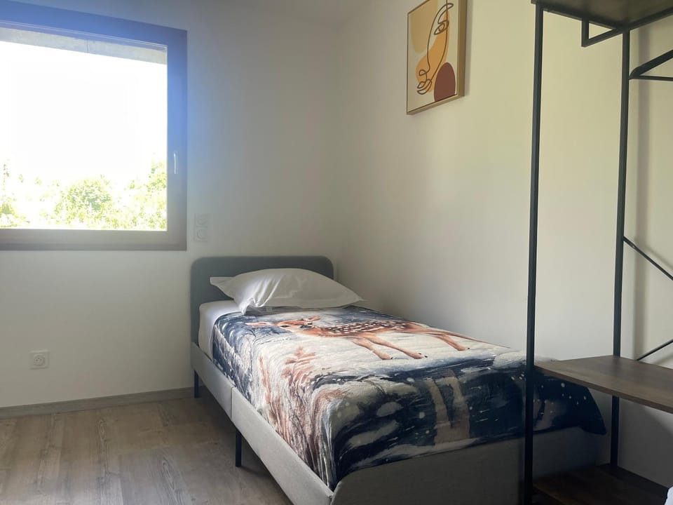 L'improbable, Spa, Netflix, Wifi, 500 m du centre historique Apartment in Piedmont