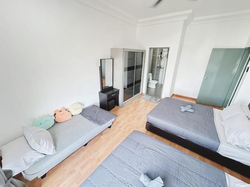Bed, Bedroom, wardrobe, air conditioner