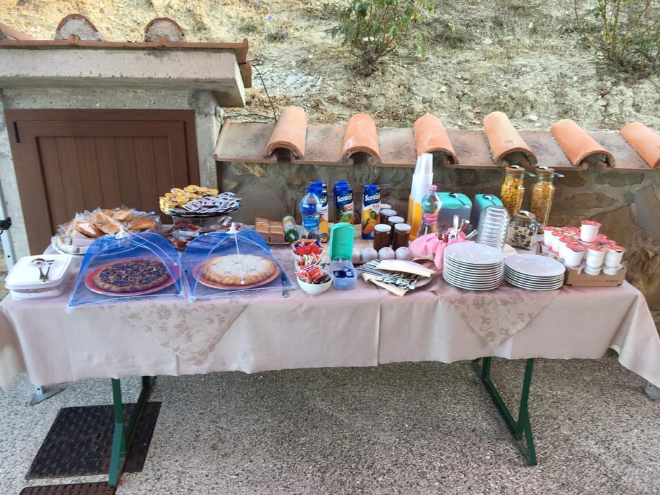 Agriturismo La Valle dei Fiori di Bellucci Rosanna Farm Stay in Umbria