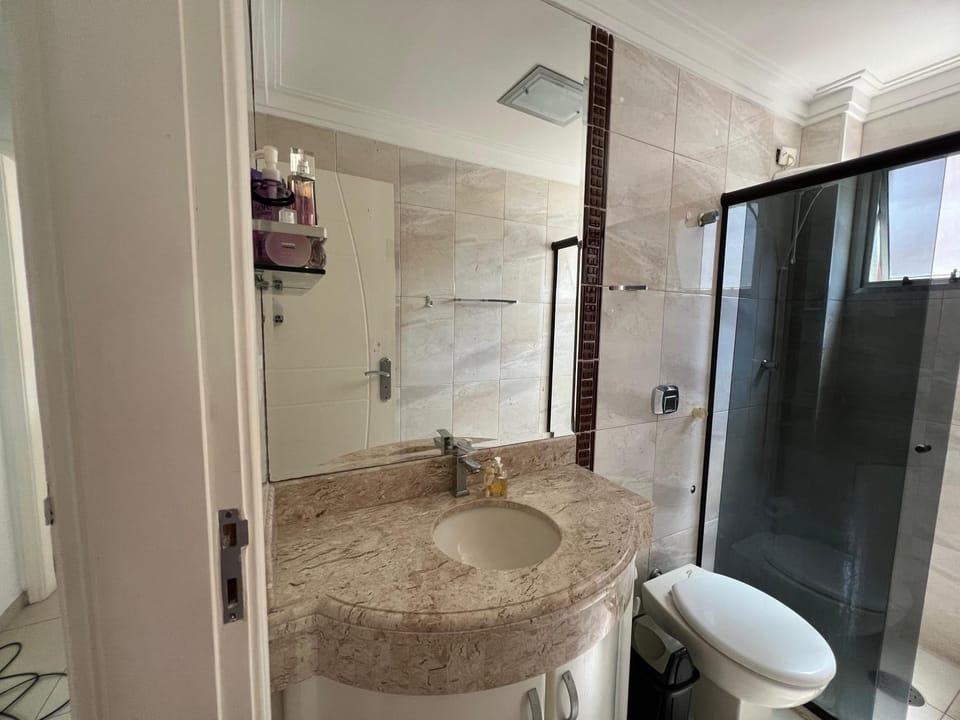 Shower, Bathroom, towels