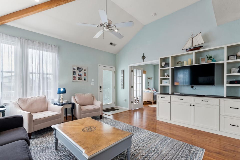 Pura Vida House in Kill Devil Hills