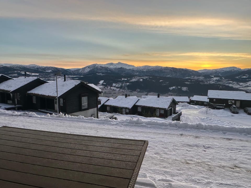 Property building, Day, Natural landscape, Winter, Mountain view, Sunset