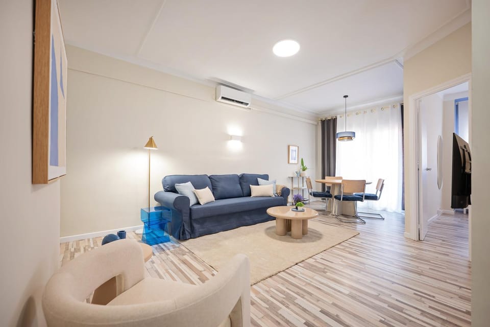 Living room, Seating area, air conditioner