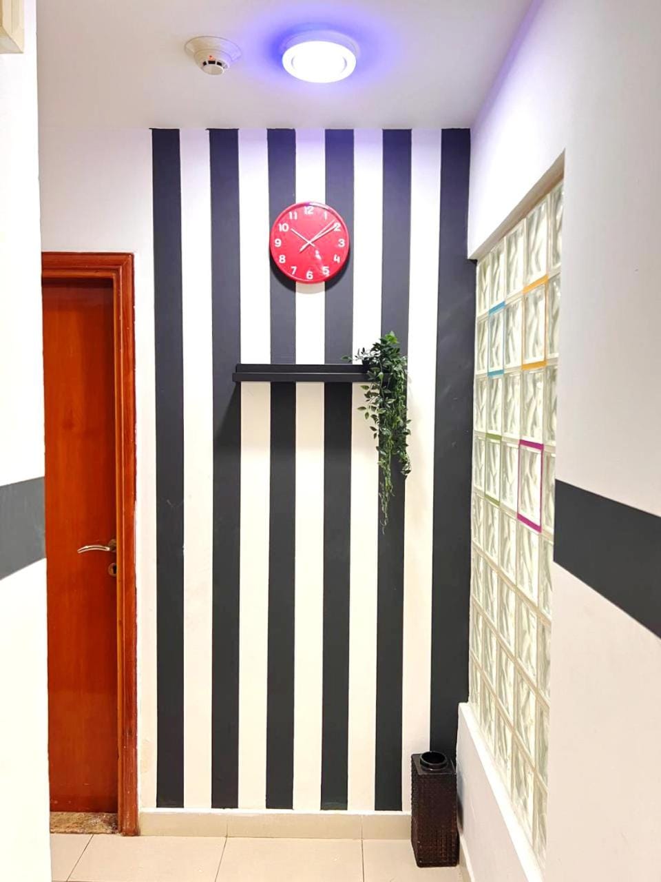 Duo Den Partiton Room In tecom Barsha Heights Vacation rental in Dubai