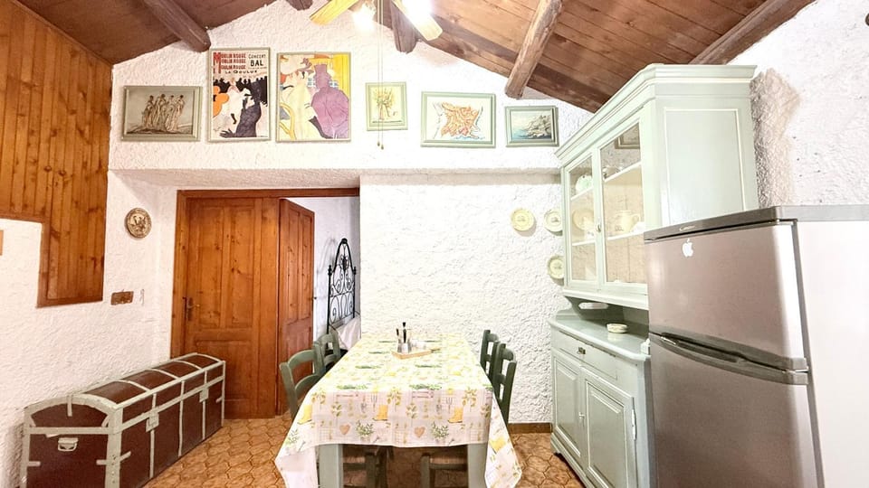 S268 - Sirolo, delizioso trilocale in centro Apartment in Sirolo