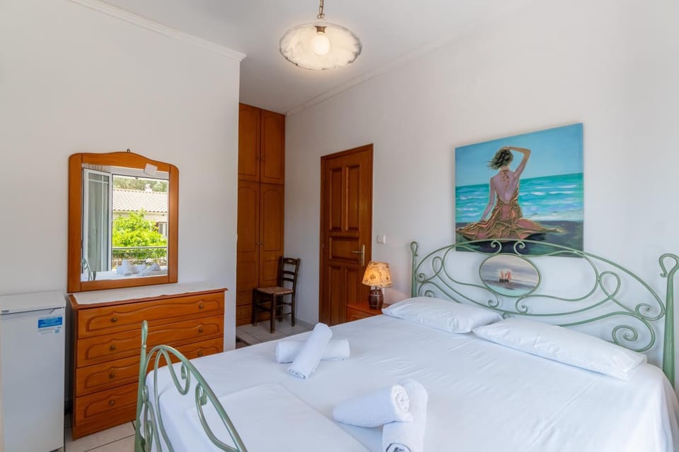 Living room, Bedroom