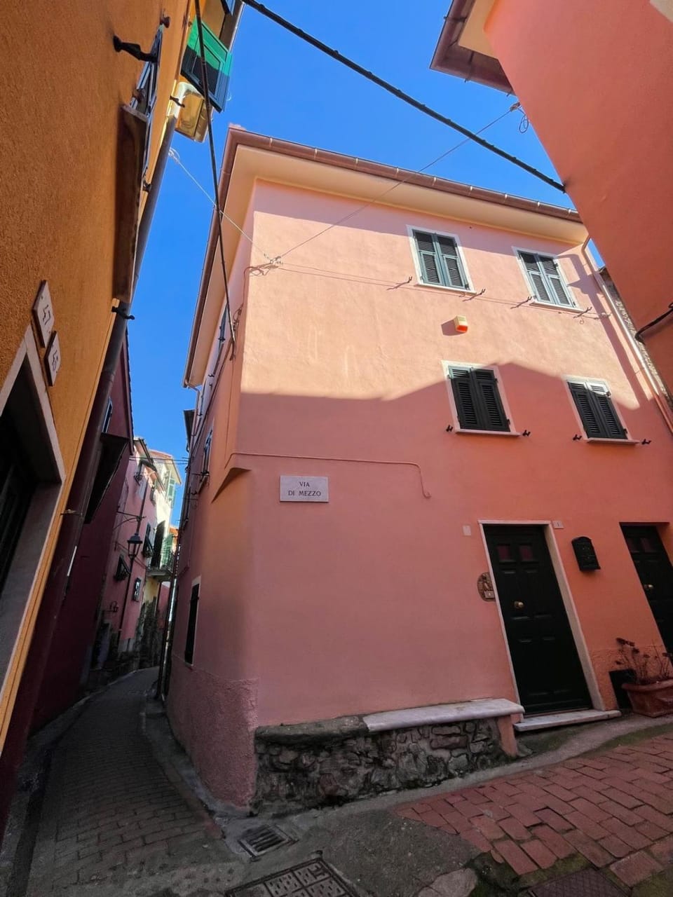 Property building, Neighbourhood, Street view