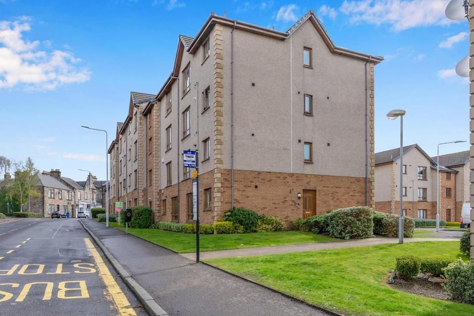 Binney Apartment - 1 double room Apartment in Scotland