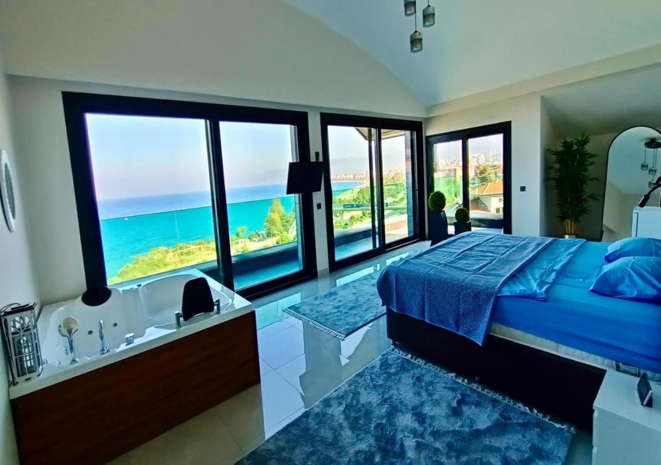 Balcony/Terrace, Bedroom, Sea view