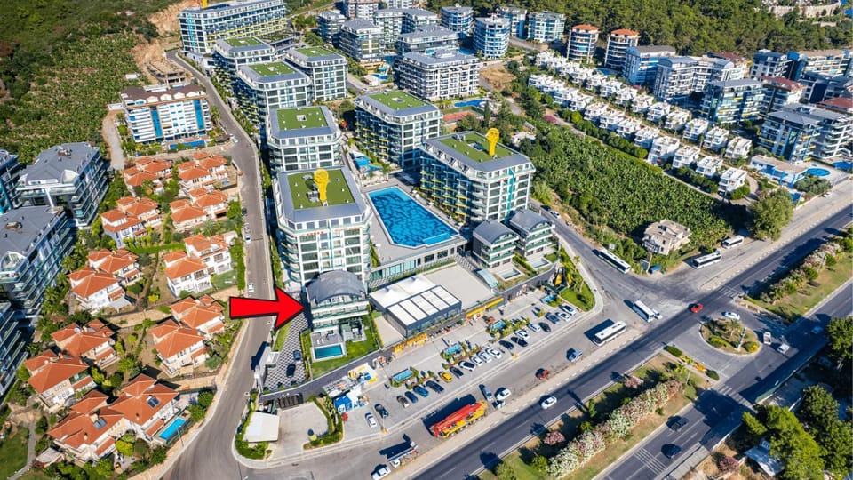 Property building, Location