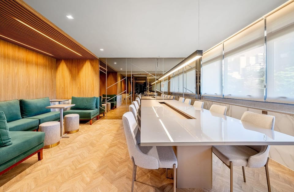 Meeting/conference room