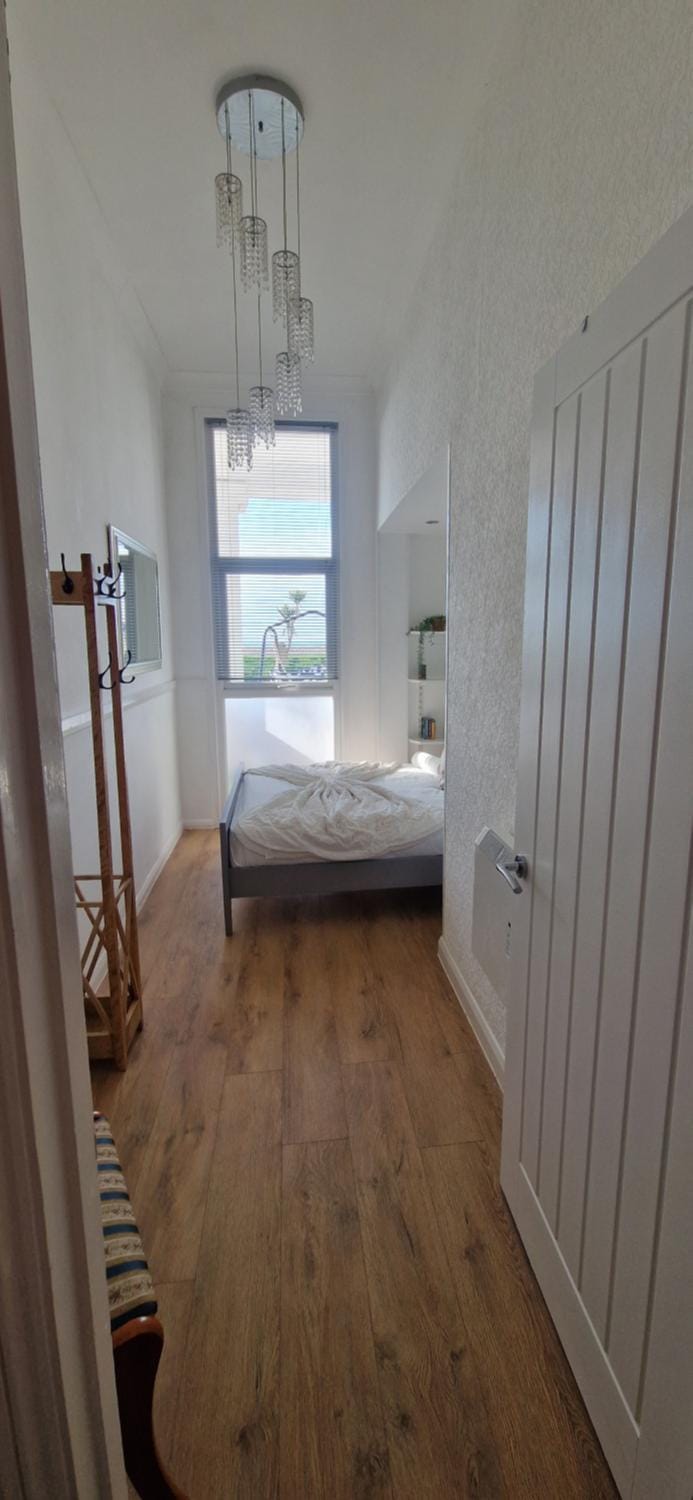 8 Claydon Court Apartment in Worthing