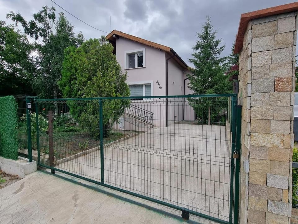 Relax & Spa-House near Therma Numera Villa in Burgas