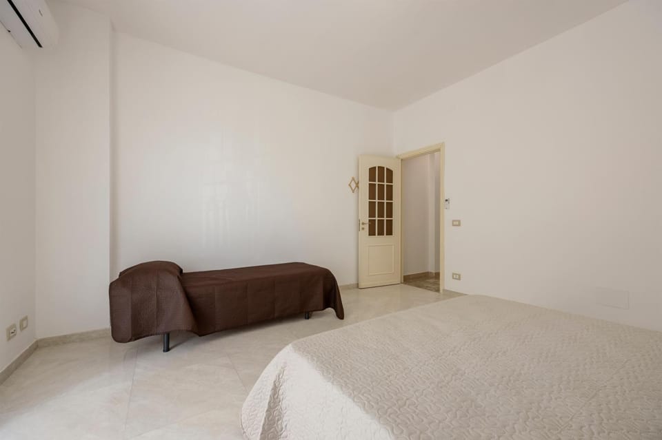 Property building, Living room, Bedroom