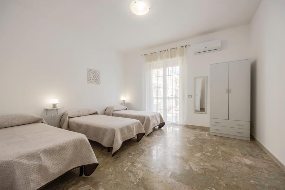 Property building, Living room, Bedroom
