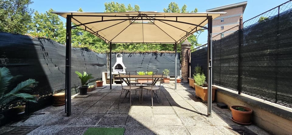 BBQ facilities, Garden, Inner courtyard view, furniture