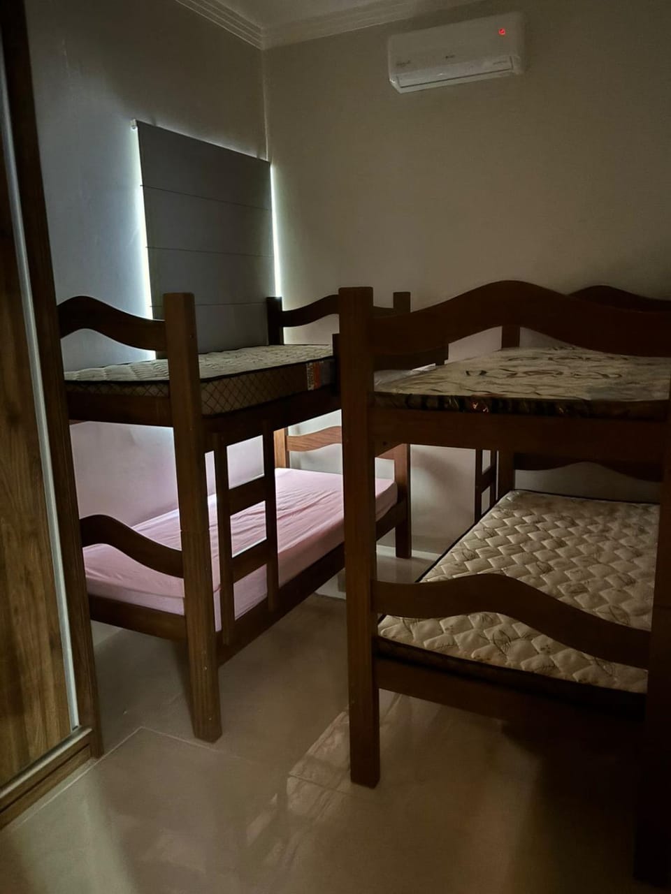 bunk bed
