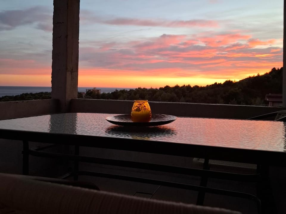 Natural landscape, View (from property/room), Balcony/Terrace, Sea view, Sunset