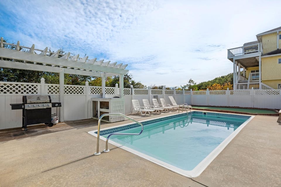 And Breathe House in Corolla