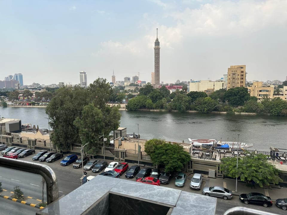 Nile view Apartment in Cairo