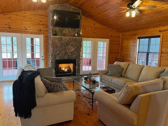 Living room, Seating area, fireplace