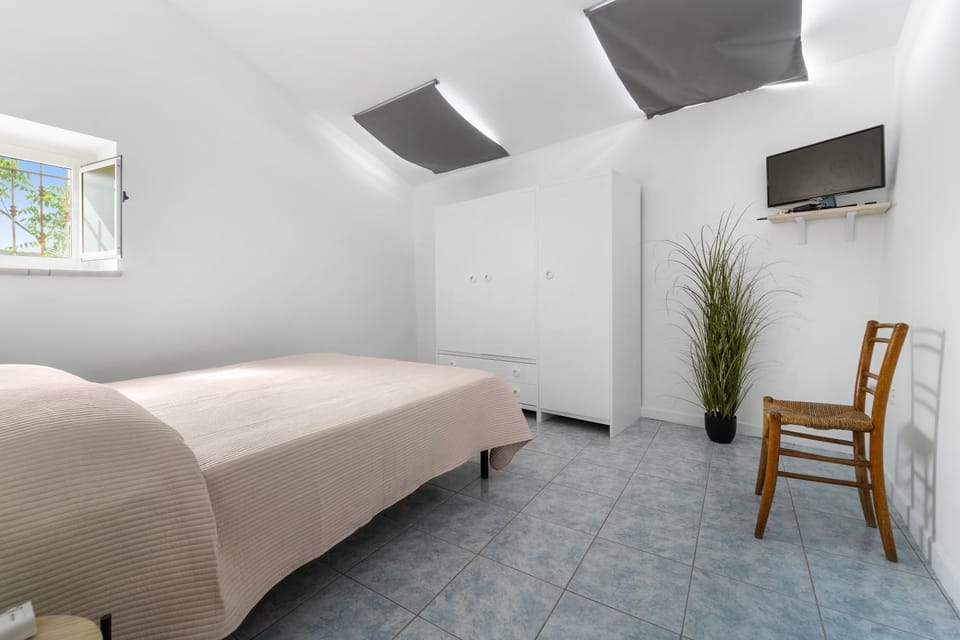 Property building, Living room, Bedroom