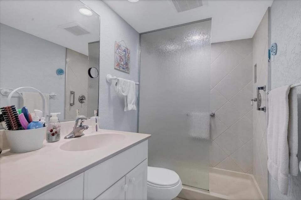 Condo 305 - Standard House in Siesta Beach
