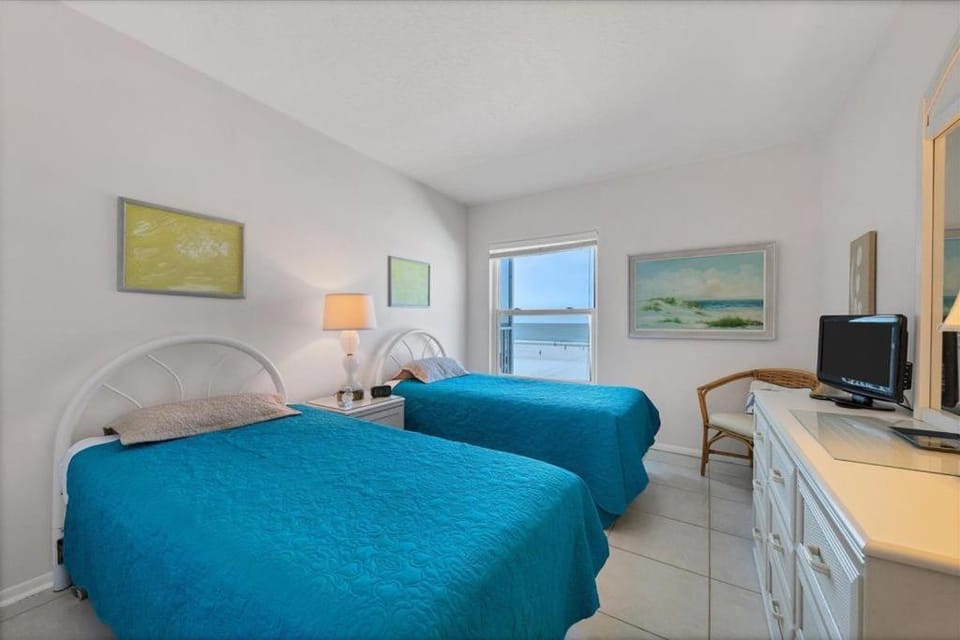 Condo 305 - Standard House in Siesta Beach