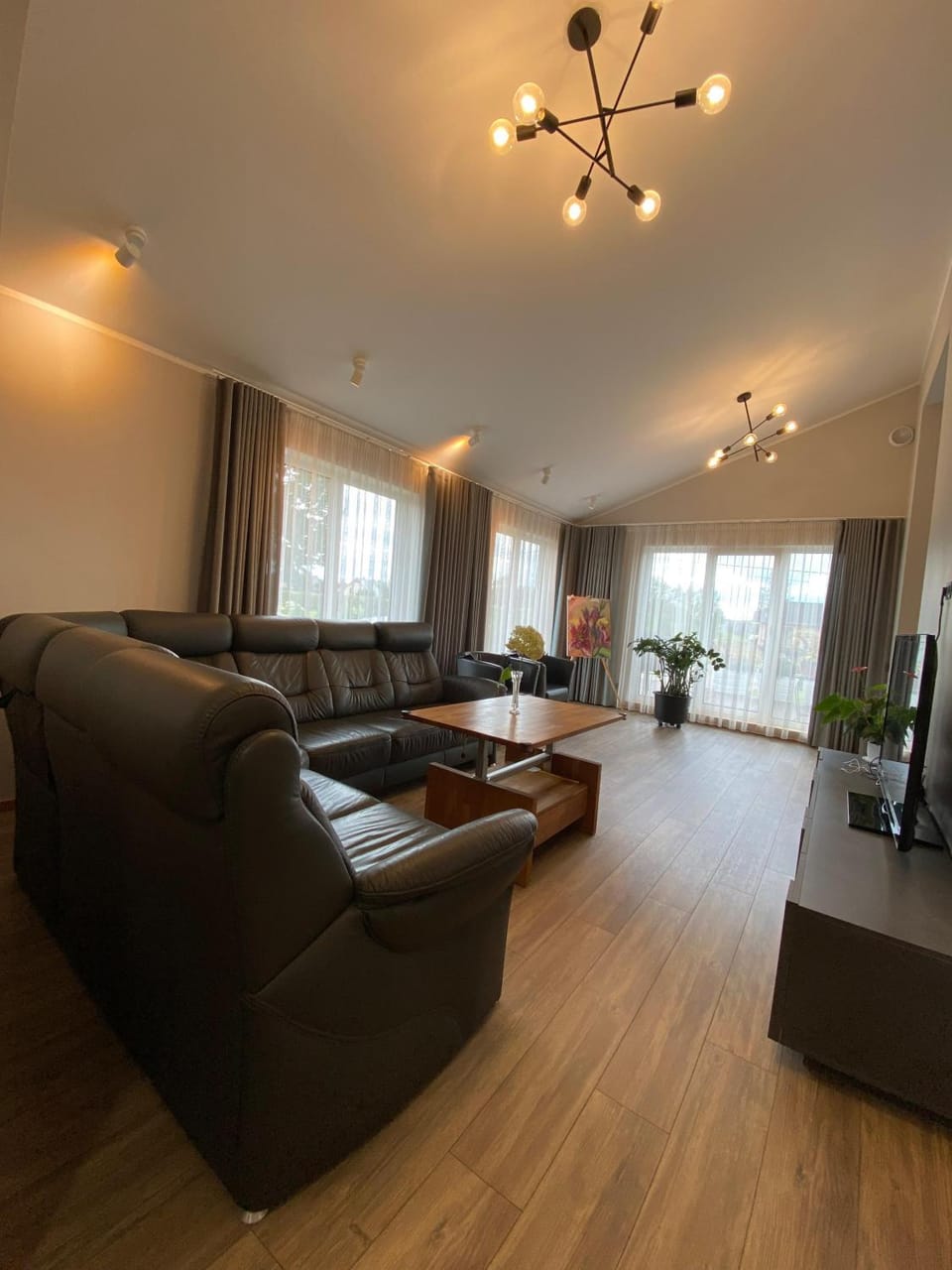 TV and multimedia, Living room, Seating area