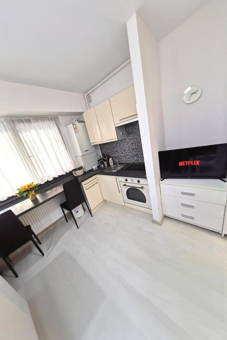 Campus Studio Apartment in Constanta