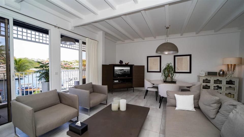 Three-Bedroom Gustavia Harbor Apartment Villa in Gustavia