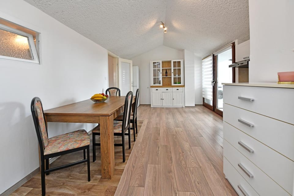 New Bibaj apartaments - 350m Strand, Beach, Spiaggia Apartment in Poreč