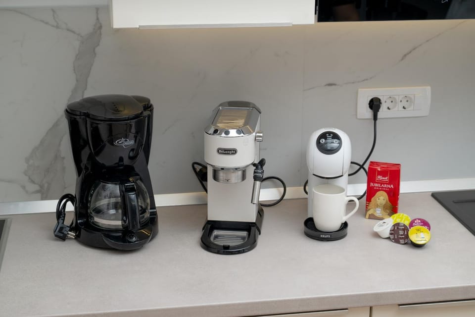 Coffee/tea facilities, Kitchen or kitchenette
