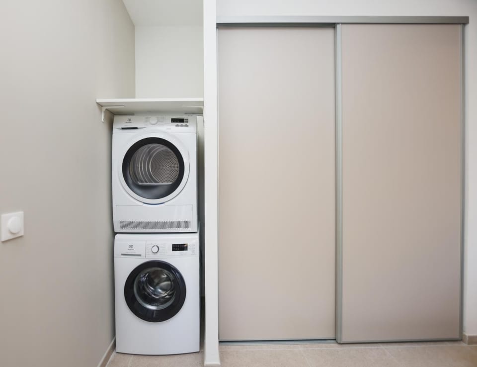 Le Naturiste Loft with Jacuzzi House in Hauts-de-France