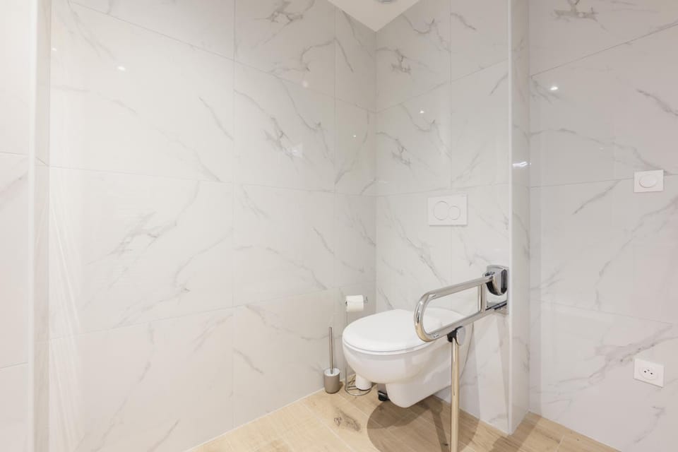 Le Naturiste Loft with Jacuzzi House in Hauts-de-France