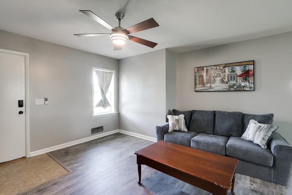 5 Mi to Zoo: Family Retreat in Wichita! House in Wichita