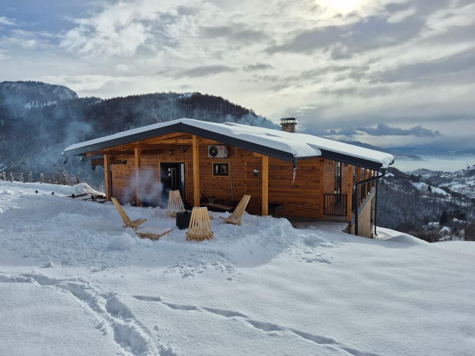 Planinska kuća SAMAK Chalet in Sarajevo