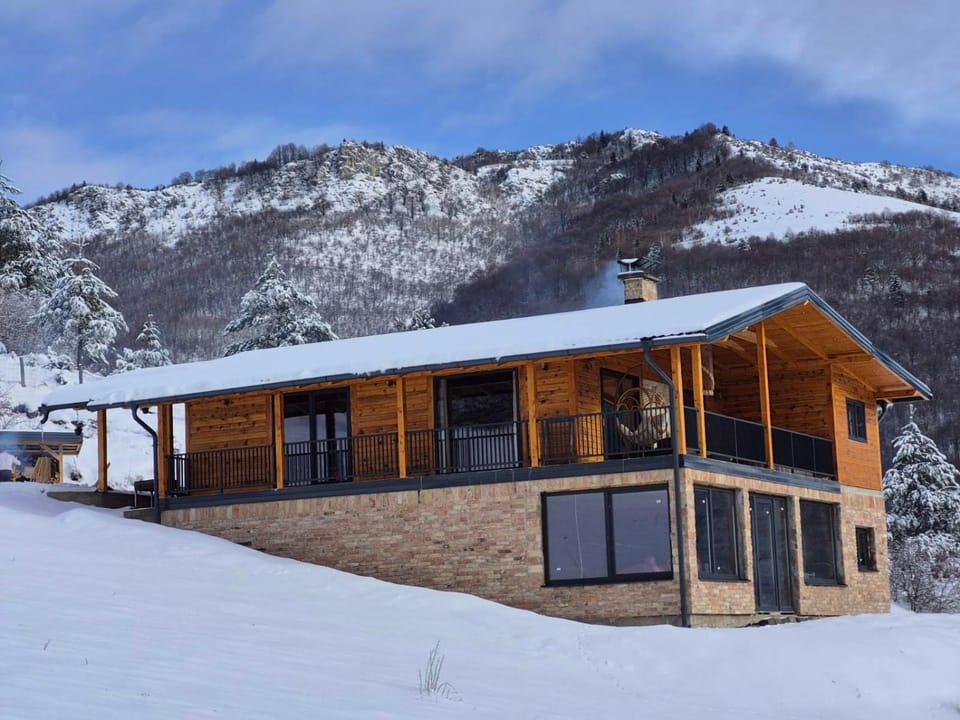 Planinska kuća SAMAK Chalet in Sarajevo