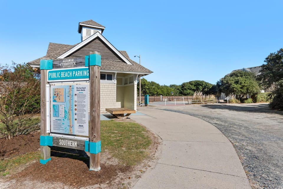 Bluebird House in Corolla