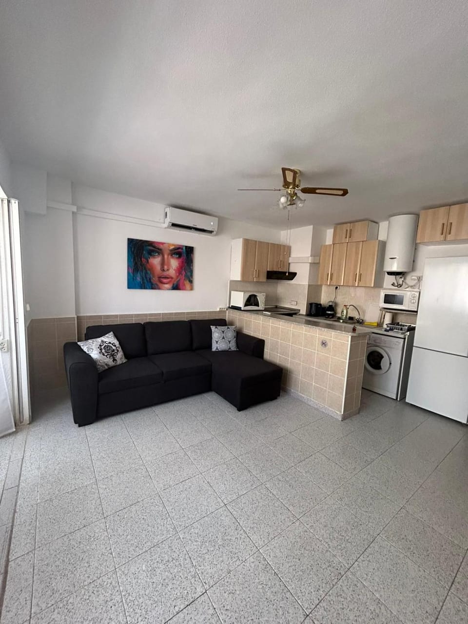 Красивая квартира в самом центре Торревьехи Apartment in Torrevieja