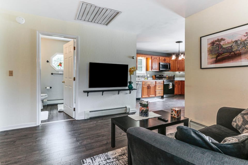 Walk to Town: Charming Unit w/ Balcony in Bedford! Apartment in Bedford