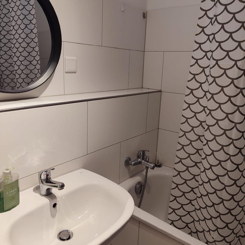 Monteurwohnung Ferienwohnung Duisburg Grenze Düsseldorf Apartment in Duisburg